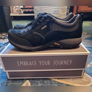 DANSKO Nurse Shoes sz 41